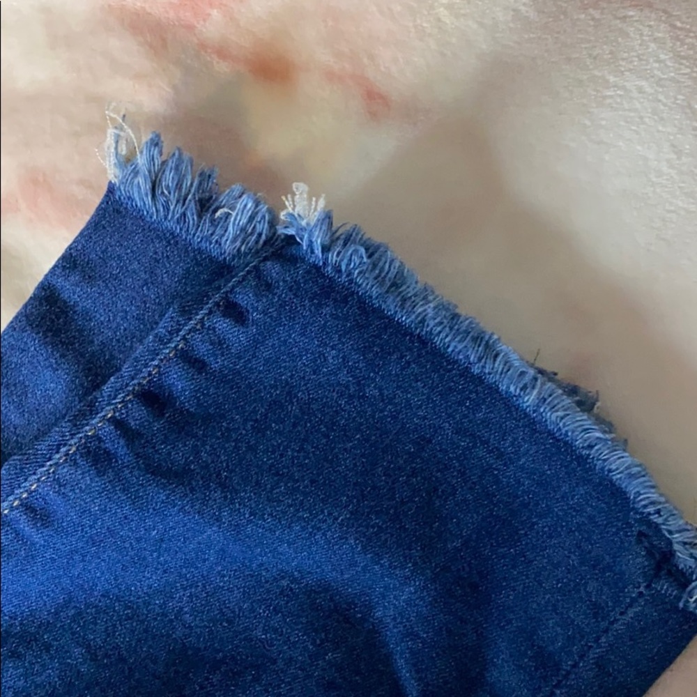 Plain Jeans - Picture 2 of 5